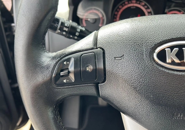 Kia Ceed cena 17900 przebieg: 217000, rok produkcji 2010 z Strzyżów małe 596